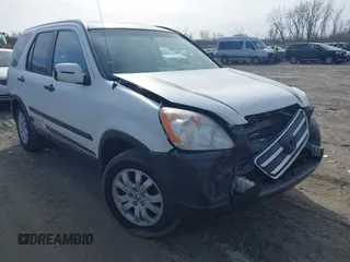 2005 Honda CR-V EX with VIN JHLRD78835C062063, listed as a IAAI auction lot 41875639 with 179,751 mi miles. Bid and sale history available at carsss.com. Image 1.