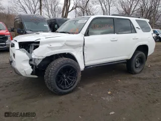 2024 Toyota 4Runner TRD Off Road with VIN JTERU5JR7R6297893, listed as a Copart auction lot 48153605 with 4,575 mi miles and Salvage Title. Bid and sale history available at carsss.com. Image 1.