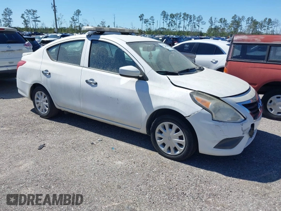 2016 Nissan Versa S z VIN 3N1CN7AP5GL875089, wystawiony jako IAAI lot #41781857 z przebiegiem 39 884 mil mil oraz . Historia ofert i sprzedaży dostępna na DreamBid. Obrazek 1.
