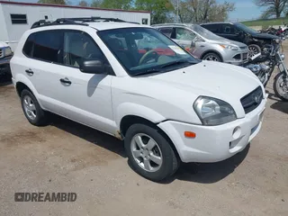 2005 Hyundai Tucson GL with VIN KM8JM12B55U105061, listed as a IAAI auction lot 42200280 with 182,638 mi miles and . Bid and sale history available at DreamBid. Image 1.