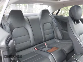 2012 Mercedes-Benz E 350 z VIN WDDKJ5KB2CF138129, wystawiony jako IAAI lot #42767007 z przebiegiem 87 493 mil mil oraz . Historia ofert i sprzedaży dostępna na DreamBid. Obrazek 8.