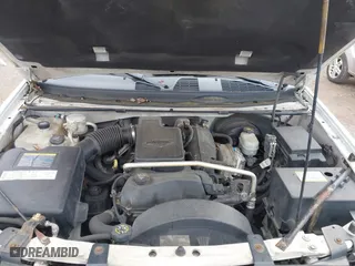 2004 GMC Envoy XUV SLE with VIN 1GKES12S846143483, listed as a IAAI auction lot 41500608 with 242,926 mi miles. Bid and sale history available at carsss.com. Image 10.