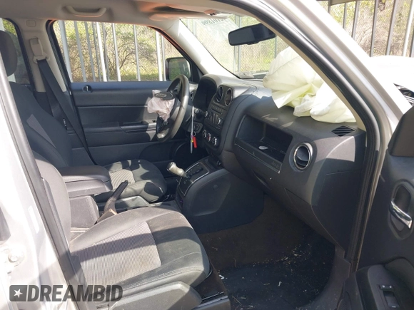 2013 Jeep Patriot Sport с VIN 1C4NJRBB8DD279704, выставлен на аукционе IAAI как лот 42101899 с пробегом 130 439 миль миль и . История ставок и продаж доступна на DreamBid. Изображение 5.