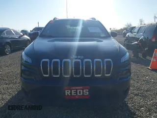 2015 Jeep Cherokee Latitude with VIN 1C4PJMCB1FW709560, listed as a IAAI auction lot 42035619 with 162,354 mi miles. Bid and sale history available at carsss.com. Image 12.