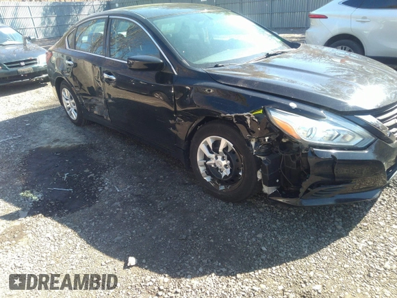 2018 Nissan Altima 2.5 SR with VIN 1N4AL3AP5JC471611, listed as a IAAI auction lot 41704535 with 60,027 mi miles. Bid and sale history available at carsss.com. Image 6.