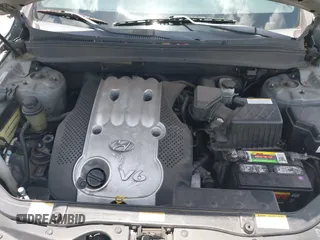 2007 Hyundai Santa Fe GLS with VIN 5NMSG13DX7H054182, listed as a IAAI auction lot 42472138 with 235,905 mi miles and . Bid and sale history available at DreamBid. Image 10.