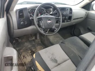 2007 GMC Sierra 1500 with VIN 1GDHC24K07E565150, listed as a Copart auction lot 47963325 with 219,314 mi miles and Salvage Title. Bid and sale history available at DreamBid. Image 8.