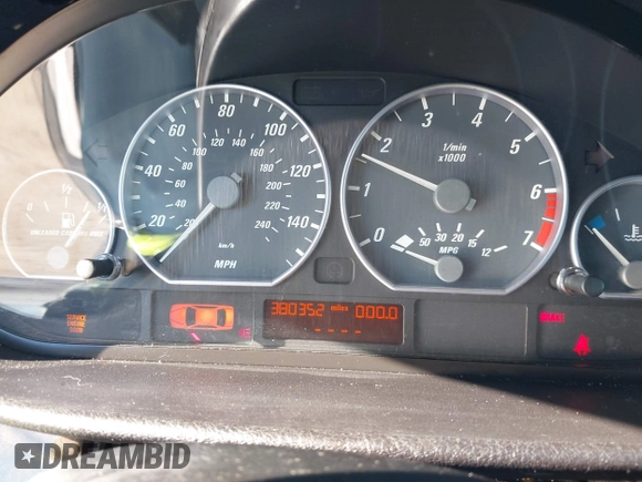2001 BMW 3 Series 330Ci with VIN WBABN53461JU22367, listed as a IAAI auction lot 41264913 with 380,352 mi miles. Bid and sale history available at carsss.com. Image 7.