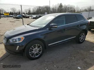 2016 Volvo XC60 T5 Premier with VIN YV4612RK1G2813530, listed as a Copart auction lot 49044235 with 70,973 mi miles and Salvage Title. Bid and sale history available at carsss.com. Image 1.