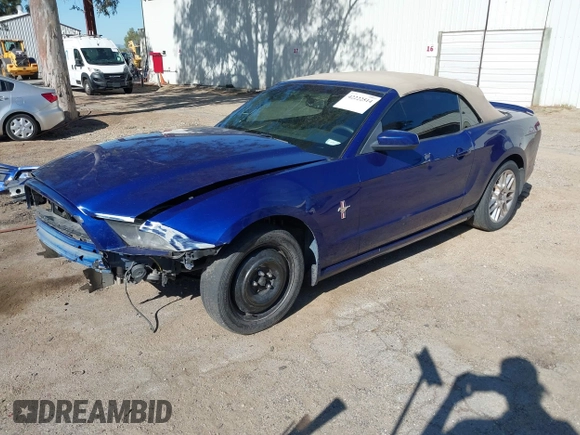 2014 Ford Mustang V6 z VIN 1ZVBP8EM5E5315477, wystawiony jako IAAI lot #42222514 z przebiegiem 215 618 mil mil oraz . Historia ofert i sprzedaży dostępna na DreamBid. Obrazek 22.