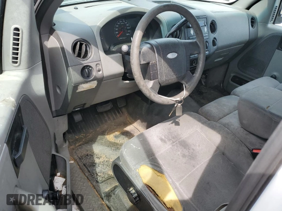 2005 Ford F-150 XL с VIN 1FTRF12W25NA63267, выставлен на аукционе Copart как лот 55049575 с пробегом 252 586 миль миль и Чистый • Clean title. История ставок и продаж доступна на DreamBid. Изображение 8.