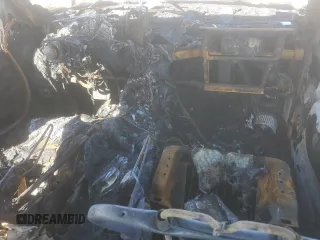 2003 Chevrolet Tahoe LS z VIN 1GNEC13Z03J273863, wystawiony jako Copart lot #56574255 z przebiegiem Nie podano mil oraz Szkoda całkowita • Salvage title. Historia ofert i sprzedaży dostępna na DreamBid. Obrazek 8.