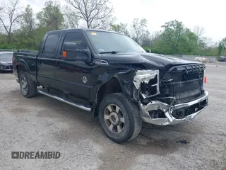 2011 Ford F-250 XL z VIN 1FT7W2BT1BEC61501, wystawiony jako IAAI lot #42093335 z przebiegiem 228 014 mil mil oraz . Historia ofert i sprzedaży dostępna na DreamBid. Obrazek 1.
