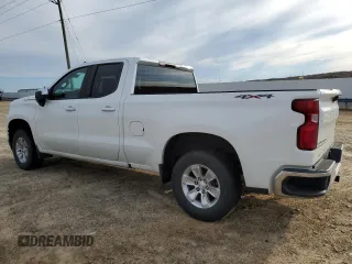 2020 Chevrolet Silverado 1500 LT with VIN 1GCRYDED7LZ101572, listed as a Copart auction lot 50522355 with 115,279 mi miles and Clean Title. Bid and sale history available at carsss.com. Image 2.