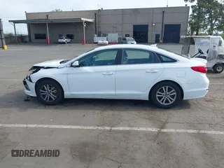 2017 Hyundai Sonata SE z VIN 5NPE24AF8HH575715, wystawiony jako IAAI lot #42030675 z przebiegiem 109 976 mil mil oraz . Historia ofert i sprzedaży dostępna na DreamBid. Obrazek 15.