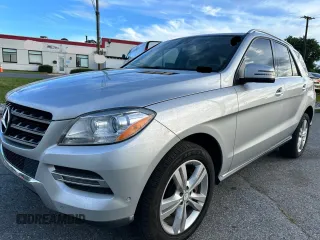 2014 Mercedes-Benz M 350 with VIN 4JGDA5JB3EA372327, listed as a Copart auction lot 63948025 with 71,418 mi miles and Clean title. Bid and sale history available at DreamBid. Image 2.