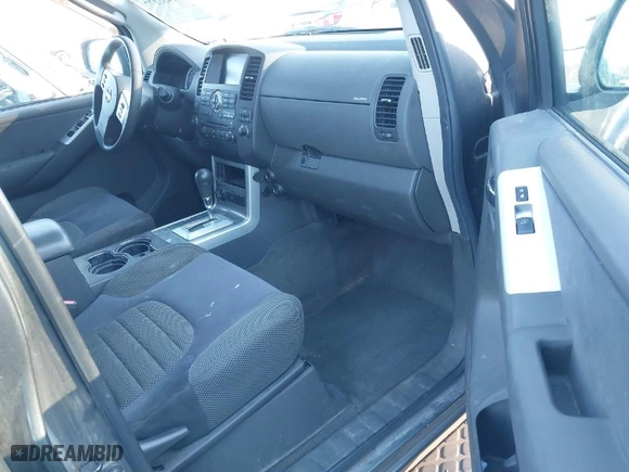 2008 Nissan Pathfinder SE with VIN 5N1AR18B38C612950, listed as a IAAI auction lot 41433177 with NaN miles. Bid and sale history available at carsss.com. Image 5.