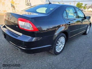 2008 Mercury Milan Premier with VIN 3MEHM08128R652925, listed as a Copart auction lot 42462105 with 145,000 mi miles and Clean Title. Bid and sale history available at carsss.com. Image 4.