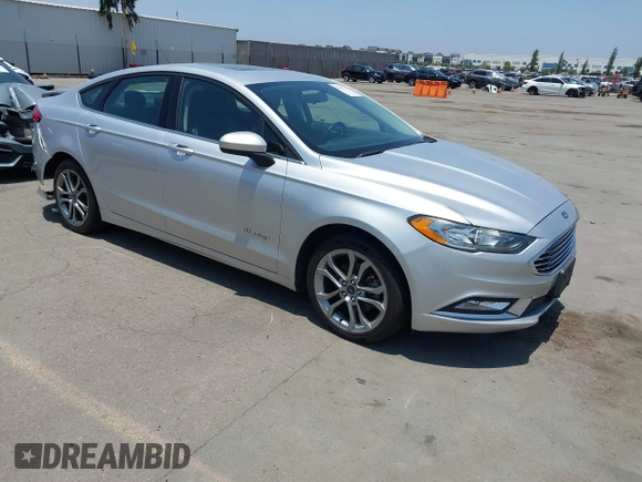 2017 Ford Fusion Hybrid SE с VIN 3FA6P0LU5HR285381, выставлен на аукционе IAAI как лот 42597789 с пробегом 129 662 миль миль и . История ставок и продаж доступна на DreamBid. Изображение 1.