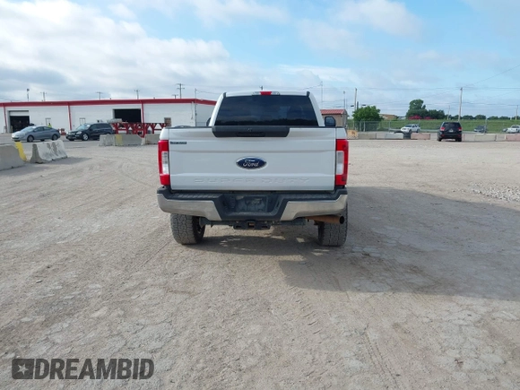 2019 Ford F-250 XL с VIN 1FT7W2B67KEG72329, выставлен на аукционе IAAI как лот 42490688 с пробегом 145 729 миль миль и . История ставок и продаж доступна на DreamBid. Изображение 16.