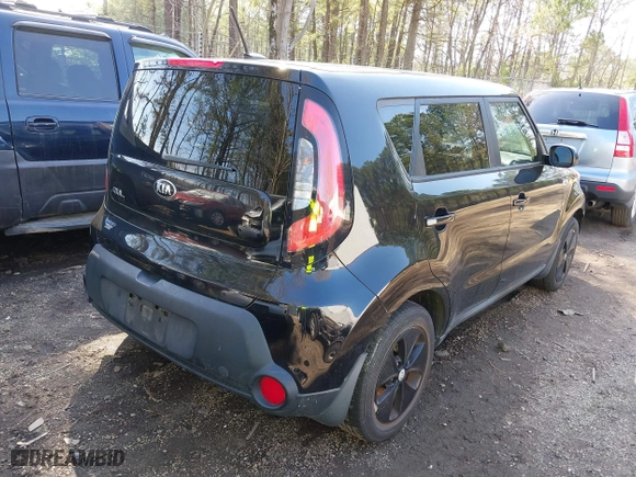 2015 Kia Soul with VIN KNDJN2A23F7131828, listed as a IAAI auction lot 41945277 with 150,000 mi miles. Bid and sale history available at carsss.com. Image 4.