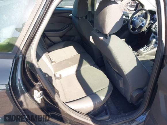 2014 Ford Focus SE with VIN 1FADP3K25EL161324, listed as a IAAI auction lot 42041515 with 80,617 mi miles. Bid and sale history available at carsss.com. Image 8.