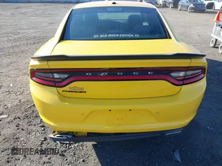 2017 Dodge Charger SE z VIN 2C3CDXBG3HH581574, wystawiony jako IAAI lot #41603421 z przebiegiem 106 209 mil mil oraz . Historia ofert i sprzedaży dostępna na DreamBid. Obrazek 19.