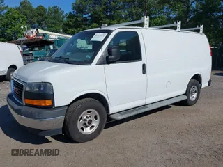 2019 GMC Savana Cargo z VIN 1GTW7AFG8K1304433, wystawiony jako IAAI lot #42219322 z przebiegiem 172 315 mil mil oraz . Historia ofert i sprzedaży dostępna na DreamBid. Obrazek 17.