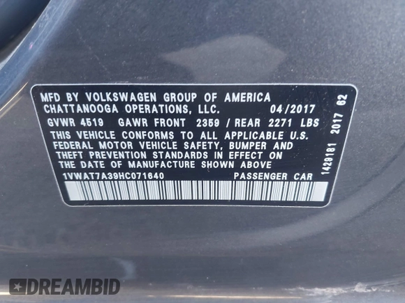 2017 Volkswagen Passat S z VIN 1VWAT7A39HC071640, wystawiony jako IAAI lot #41686081 z przebiegiem 136 638 mil mil oraz . Historia ofert i sprzedaży dostępna na DreamBid. Obrazek 9.