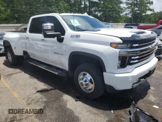 2023 Chevrolet Silverado 3500HD High Country with VIN 1GC4YVEY8PF106550, listed as a Copart auction lot 62410874 with 14,384 mi miles and Clean Title. Bid and sale history available at carsss.com. Image 4.