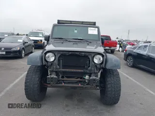 2016 Jeep Wrangler Unlimited Sport с VIN 1C4BJWDG7GL215562, выставлен на аукционе IAAI как лот 42425994 с пробегом 81 895 миль миль и . История ставок и продаж доступна на DreamBid. Изображение 13.