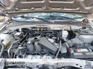 2007 Ford Escape XLT with VIN 1FMCU93167KA51832, listed as a IAAI auction lot 42115125 with 148,584 mi miles. Bid and sale history available at carsss.com. Image 10.