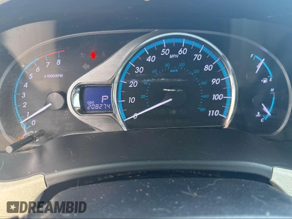2011 Toyota Sienna XLE with VIN 5TDDK3DC3BS007297, listed as a IAAI auction lot 42158709 with 208,274 mi miles and . Bid and sale history available at DreamBid. Image 7.