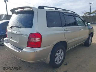 2003 Toyota Highlander with VIN JTEHF21A030152851, listed as a IAAI auction lot 41485262 with 203,080 mi miles. Bid and sale history available at carsss.com. Image 4.