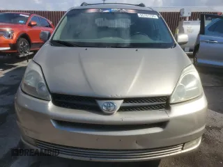 2004 Toyota Sienna XLE z VIN 5TDZA22C74S081704, wystawiony jako Copart lot #55761795 z przebiegiem 208 866 mil mil oraz Szkody całkowita. Historia ofert i sprzedaży dostępna na DreamBid. Obrazek 5.