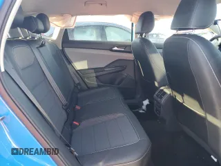 2023 Volkswagen Taos SE z VIN 3VVYX7B29PM321078, wystawiony jako Copart lot #41563715 z przebiegiem Nie podano mil oraz Nie do naprawy • Non repairable. Historia ofert i sprzedaży dostępna na DreamBid. Obrazek 11.