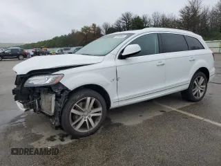 2014 Audi Q7 Premium Plus z VIN WA1LMAFE7ED007998, wystawiony jako Copart lot #65349044 z przebiegiem Nie podano mil oraz Nie do naprawy • Non repairable. Historia ofert i sprzedaży dostępna na DreamBid. Obrazek 1.