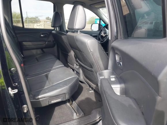 2017 Honda Ridgeline RTL-E with VIN 5FPYK3F7XHB030565, listed as a IAAI auction lot 41795386 with 79,252 mi miles. Bid and sale history available at carsss.com. Image 8.