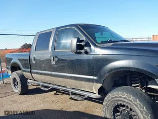 2005 Ford Super Duty F-250 XL with VIN 1FTSW21P85EB34151, listed as a IAAI auction lot 41712382 with 201,481 mi miles. Bid and sale history available at carsss.com. Image 13.