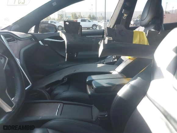 2017 Tesla Model S 60 with VIN 5YJSA1E12HF204700, listed as a IAAI auction lot 41539122 with NaN miles. Bid and sale history available at carsss.com. Image 5.