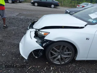 2016 Lexus IS 300/350 z VIN JTHCM1D20G5010428, wystawiony jako IAAI lot #42253079 z przebiegiem 104 880 mil mil oraz . Historia ofert i sprzedaży dostępna na DreamBid. Obrazek 18.