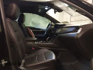2020 Cadillac XT5 Premium Luxury AWD with VIN 1GYKNDRS9LZ197122, listed as a IAAI auction lot 41743191 with 93,868 mi miles. Bid and sale history available at carsss.com. Image 5.