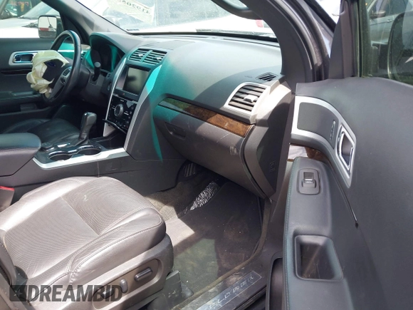 2015 Ford Explorer Limited z VIN 1FM5K8F8XFGB58711, wystawiony jako IAAI lot #41920555 z przebiegiem 129 323 mil mil oraz . Historia ofert i sprzedaży dostępna na DreamBid. Obrazek 5.