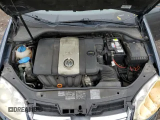 2005 Volkswagen Jetta 2.5L с VIN 3VWDF71K65M607420, выставлен на аукционе Copart как лот 59906585 с пробегом 136 949 миль миль и Списание • Salvage title. История ставок и продаж доступна на DreamBid. Изображение 11.