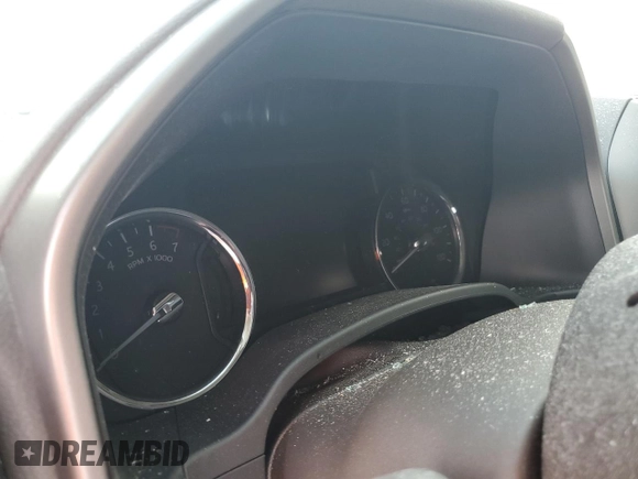 2021 Ford Expedition Max XLT z VIN 1FMJK1HT1MEA47707, wystawiony jako Copart lot #43869175 z przebiegiem Nie podano mil oraz Nie do naprawy • Non repairable. Historia ofert i sprzedaży dostępna na DreamBid. Obrazek 9.
