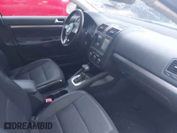 2010 Volkswagen Jetta Limited Edition с VIN 3VWRX7AJ4AM129874, выставлен на аукционе IAAI как лот 42539737 с пробегом 197 259 миль миль и . История ставок и продаж доступна на DreamBid. Изображение 5.