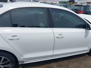 2017 Volkswagen Jetta SE с VIN 3VWDB7AJ6HM278287, выставлен на аукционе IAAI как лот 42264194 с пробегом 77 028 миль миль и . История ставок и продаж доступна на DreamBid. Изображение 13.