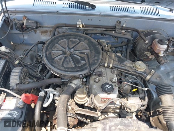 1990 Toyota Pickup z VIN JT4RN81R2L0043473, wystawiony jako IAAI lot #42410597 z przebiegiem 27 697 mil mil oraz . Historia ofert i sprzedaży dostępna na DreamBid. Obrazek 10.