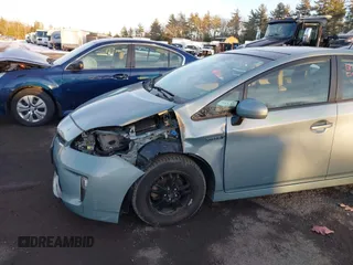 2015 Toyota Prius Four with VIN JTDKN3DU6F1881203, listed as a IAAI auction lot 41424011 with 142,693 mi miles. Bid and sale history available at carsss.com. Image 6.