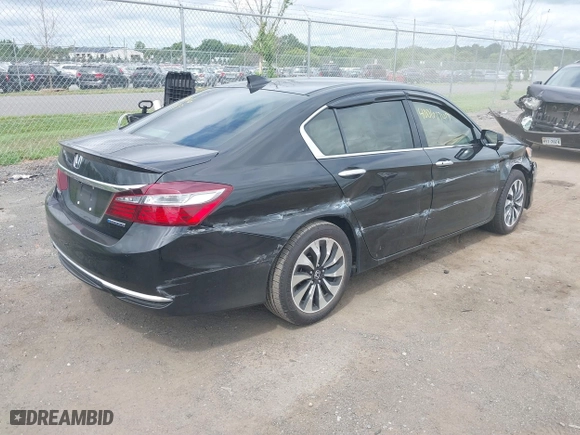 2017 Honda Accord Hybrid with VIN JHMCR6F33HC010926, listed as a IAAI auction lot 40061747 with 184,770 mi miles. Bid and sale history available at carsss.com. Image 4.